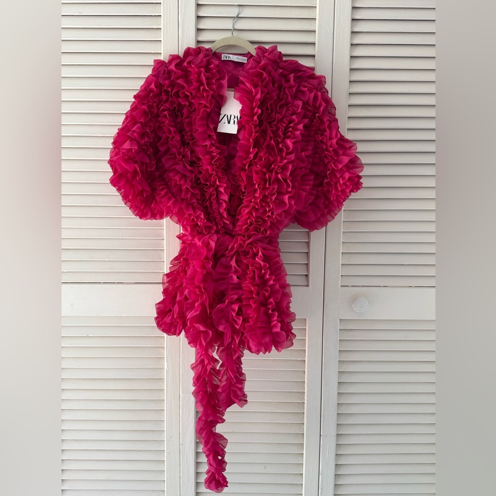 ZARA LIMITED EDITION FUCHSIA RUFFLE COAT KNIT DRESS - Picture 3 of 15
